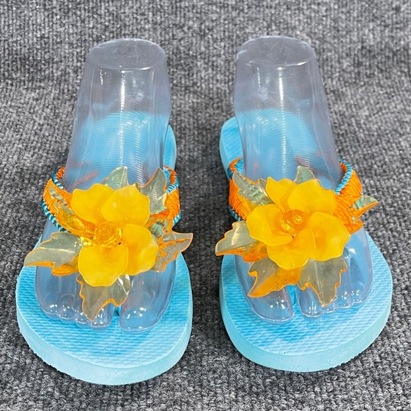 **Old Navy Handmade Flip Flops With Flower Accent - Picture 1 of 10